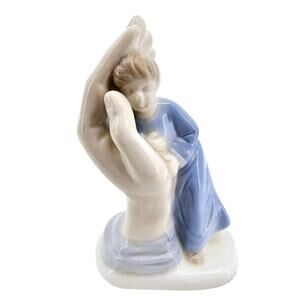 Vintage Child Palm Of My Hand Watch Over Me Porcelain Figurine 4.5" Cottagecore